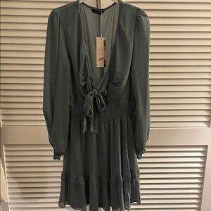 Elegant Green Long Sleeve Dress